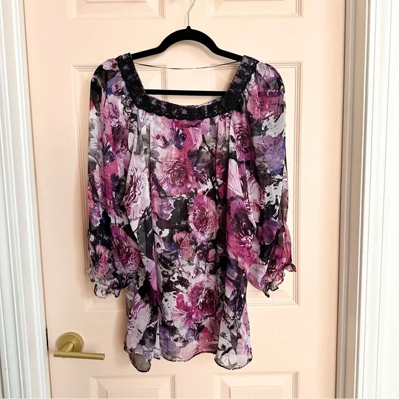 Purple floral John Paul Richard top - Picture 4 of 4